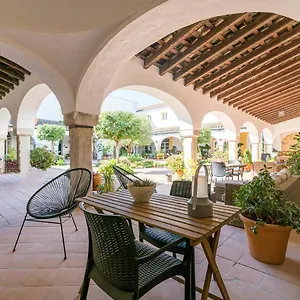 Cream Loft. Siente Jerez. Parking+wifi+netflix , Jerez de la Frontera Spanien