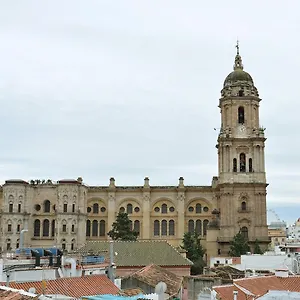 https://grandioso-y-exclusivo-piso-by-sharingco.1costadelsol.com